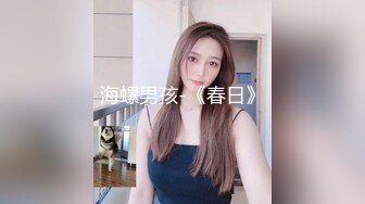 巨乳蜜桃妹穿着暴露水果市场勾引卖水果的摊贩问他想不想吃蜜桃然后开房快活