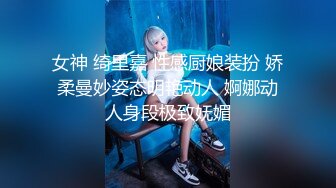 绿帽男抽着烟喝着茶在旁边看着漂亮老婆跟哥们吃鸡操逼 人家都射了废鸡吧都没有撸硬