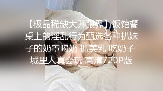 大哥洗脚城找了一个熟女技师开房干私活 口活 毒龙一流 不知为何在B里塞一坨卫生纸