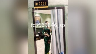 两个高颜值苗条女神一笼二凤玩得可爽了