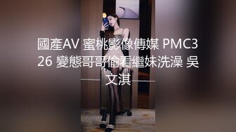 少妇经典之作！偶遇少妇于老公在商城里逛街，想玩点刺激的，于是让她说要上厕所，离开老公一会儿