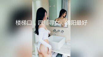  风骚生物女老师露脸在家跟小哥啪啪，黑丝高跟诱惑交大鸡巴让小哥舔逼，床上床下爆草抽插