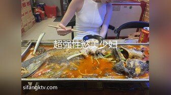 声音超好听清纯美女小姐姐独自在家自慰，拿出道具假屌乳交，黑色丝袜掰穴特写，振动棒进出抽插呻吟酥麻