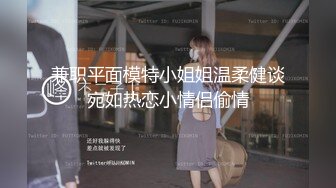 富姐调教漂亮女奴给夫妻俩舔逼吹机吧口舌超赞