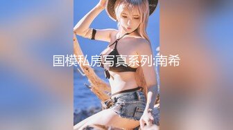  爆乳人妻、挑战火热的4P，老公在旁边拍摄，撅起大屁股吃鸡，前仆后继 上下填满！